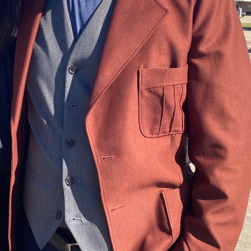 Red jacket 70s dress suit.